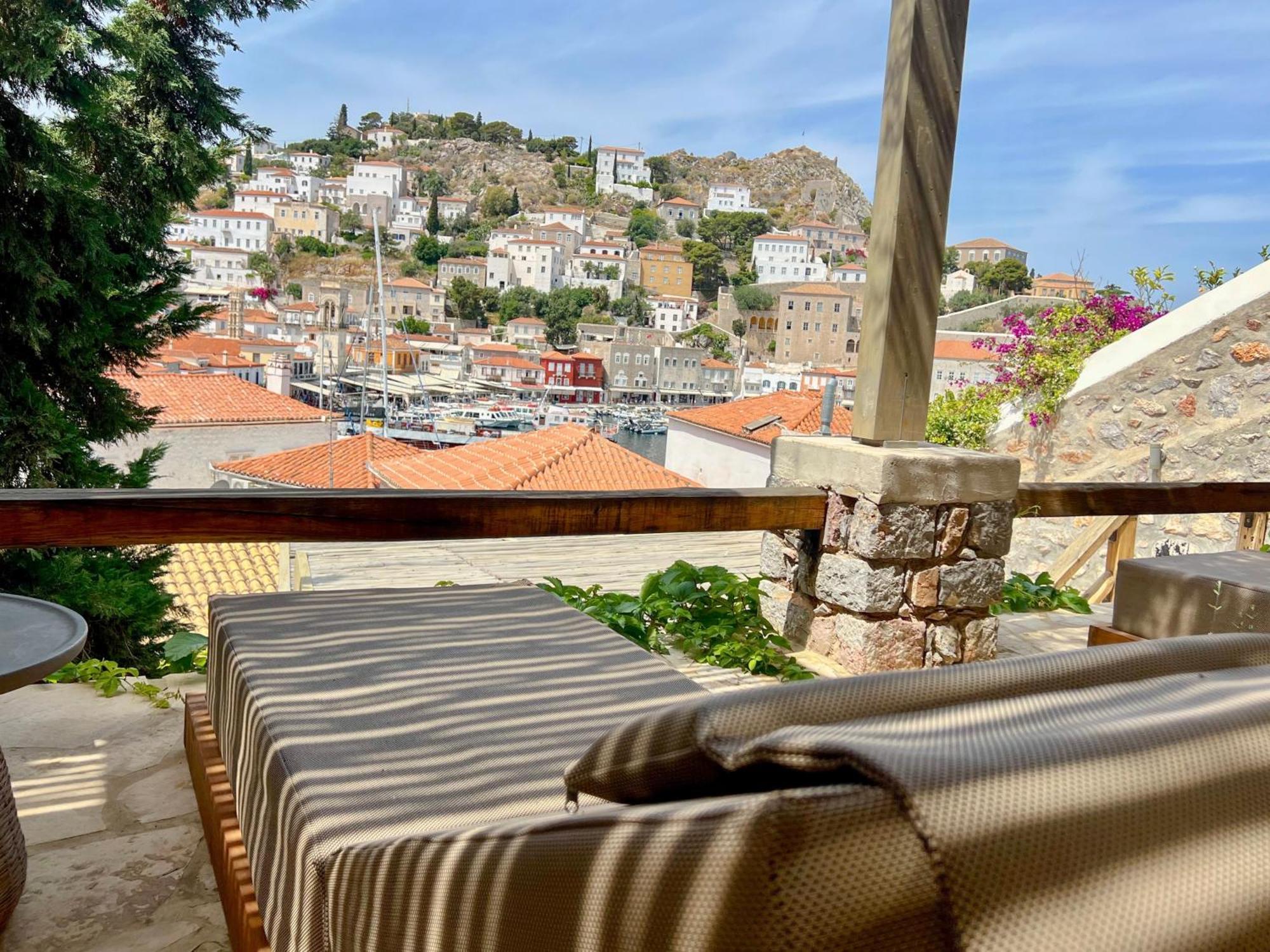 Portadelmare Deluxe Suites Hydra  Exterior photo